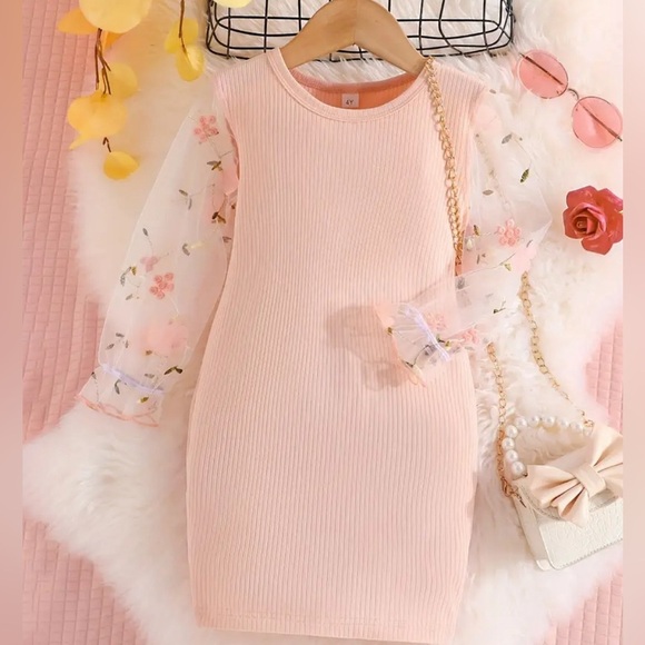 Other - Sassy pink and white girls dress
